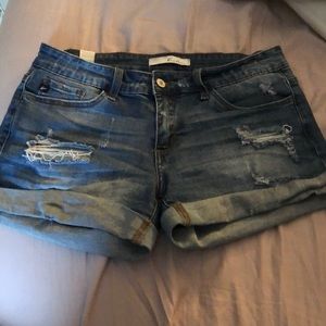 Cute kanChan Jean shorts